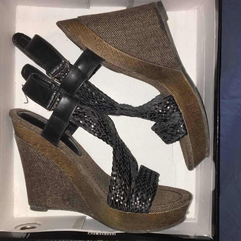 Black woven strap sandal - Picture 4 of 7